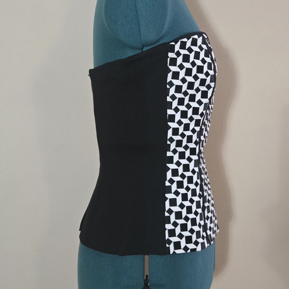 WHBM Black White Geometric Bustier Top Strapless Structured Mob Wife Corp Goth - Picture 2 of 5